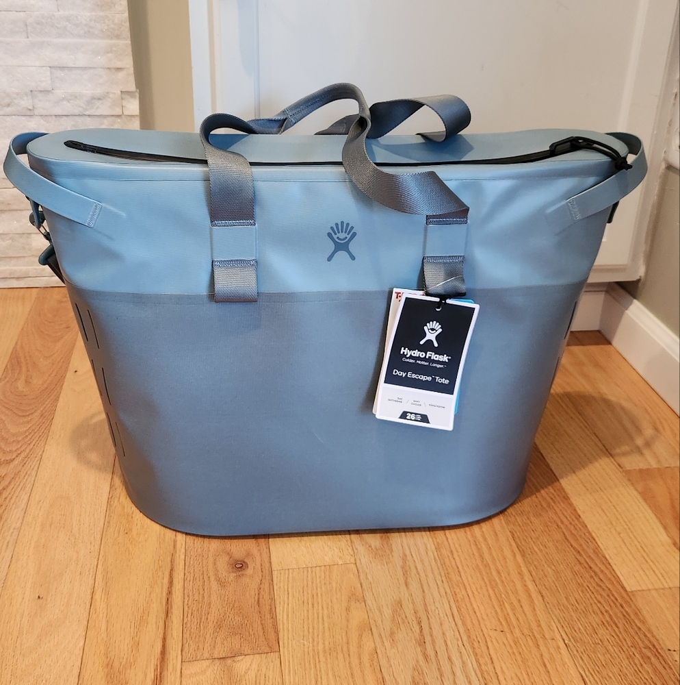 Hydro Flask Day Escape Cooler in Blue and Gray
